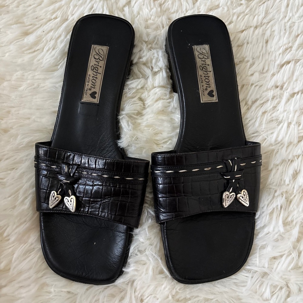 Brighton Leah Black Croc Embossed Leather Heart Charm Slide Sandals Italy Size 9